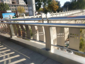 橋梁防撞護(hù)欄