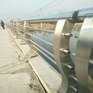 不銹鋼橋梁護(hù)欄